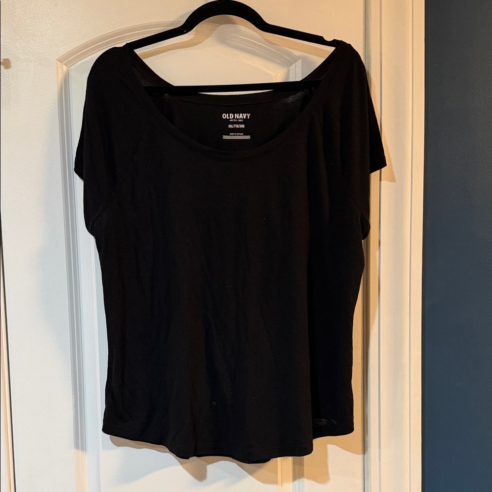 Old Navy Women's Classic Black Tee